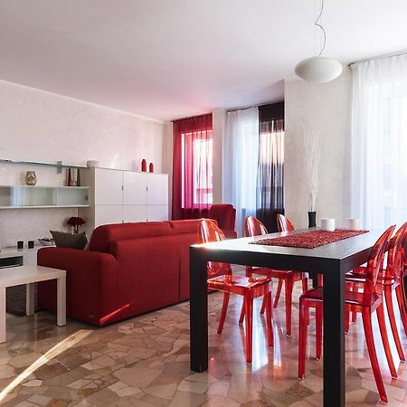 La Casa Di Cri Sul Naviglio Apartment Milan Luaran gambar